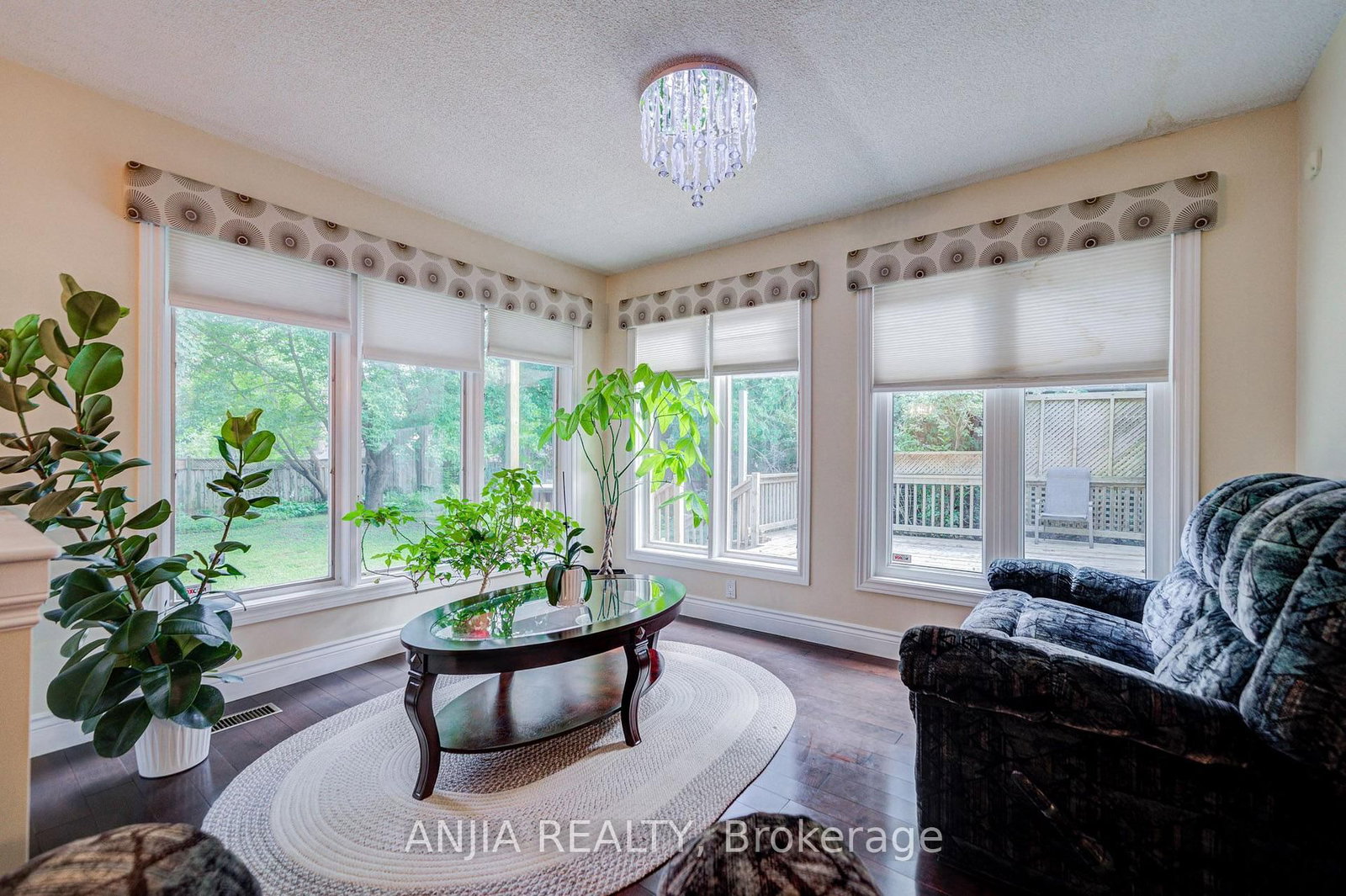 21 Princess Street • Markham, ON photo 18
