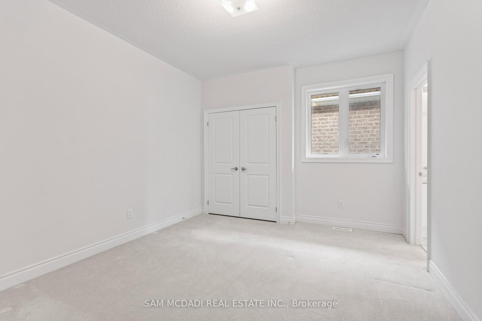 99 Black Walnut Court • Aurora, ON photo 35