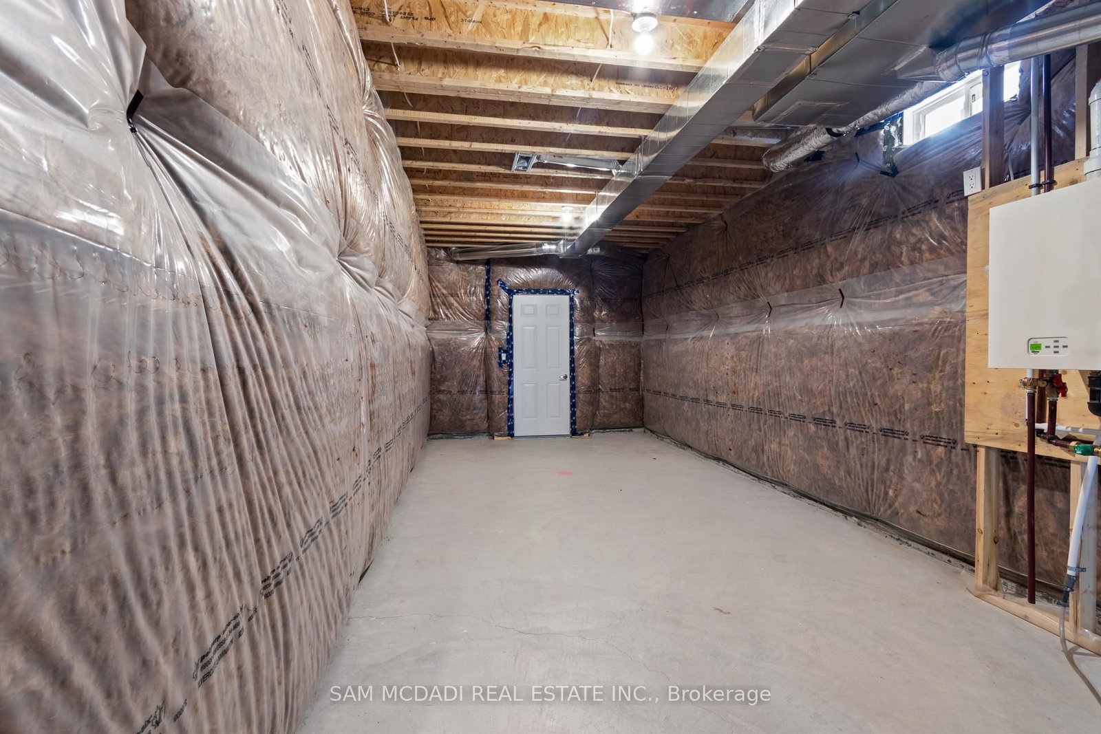 99 Black Walnut Court • Aurora, ON photo 39