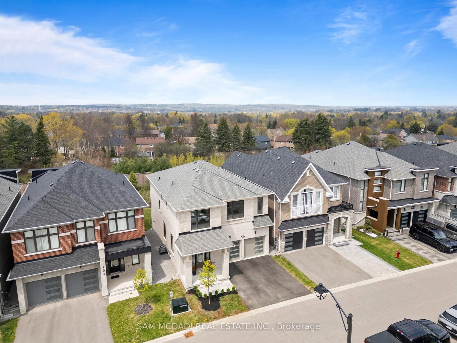 99 Black Walnut Court • Aurora, ON photo 44