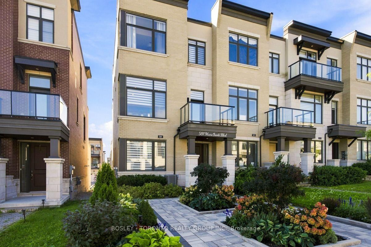 581 Marc Santi Boulevard • Vaughan, ON photo 2