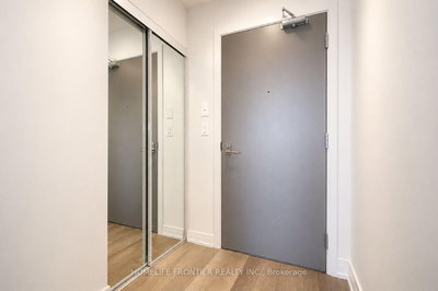 7165 Yonge Street • #1810 • Markham, ON photo 2