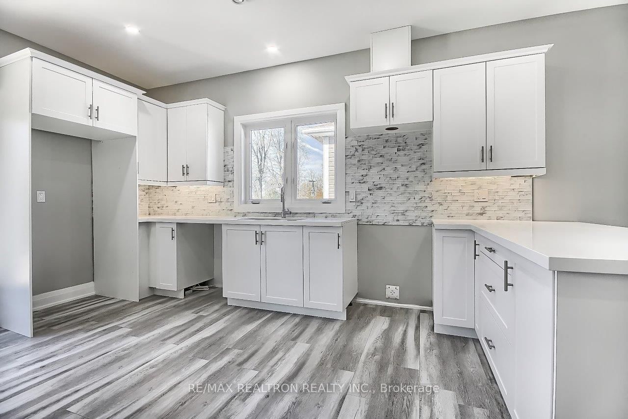 794 Rockaway Road • Georgina, ON photo 6