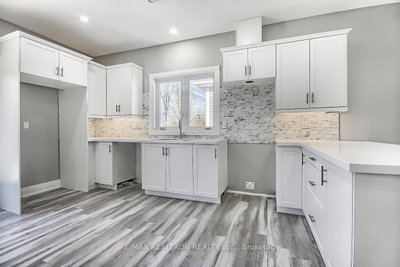 794 Rockaway Road • Georgina, ON photo 6