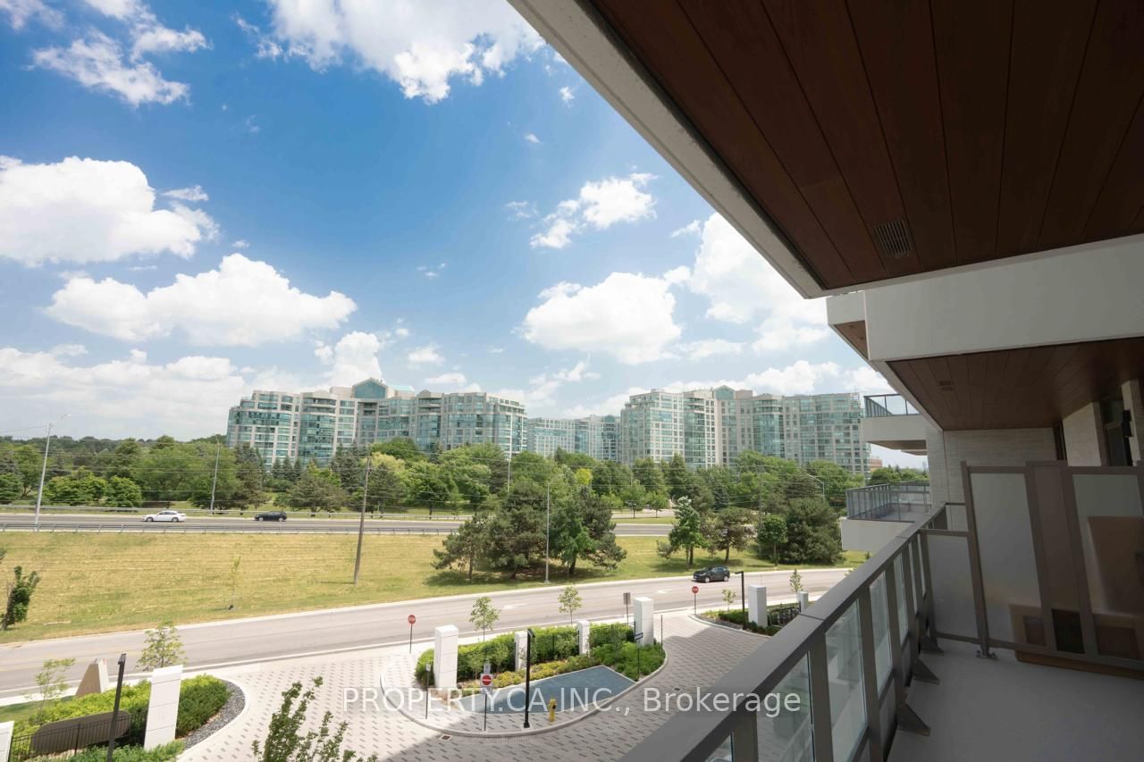 399 Royal Orchard Boulevard • #422 • Markham, ON photo 35