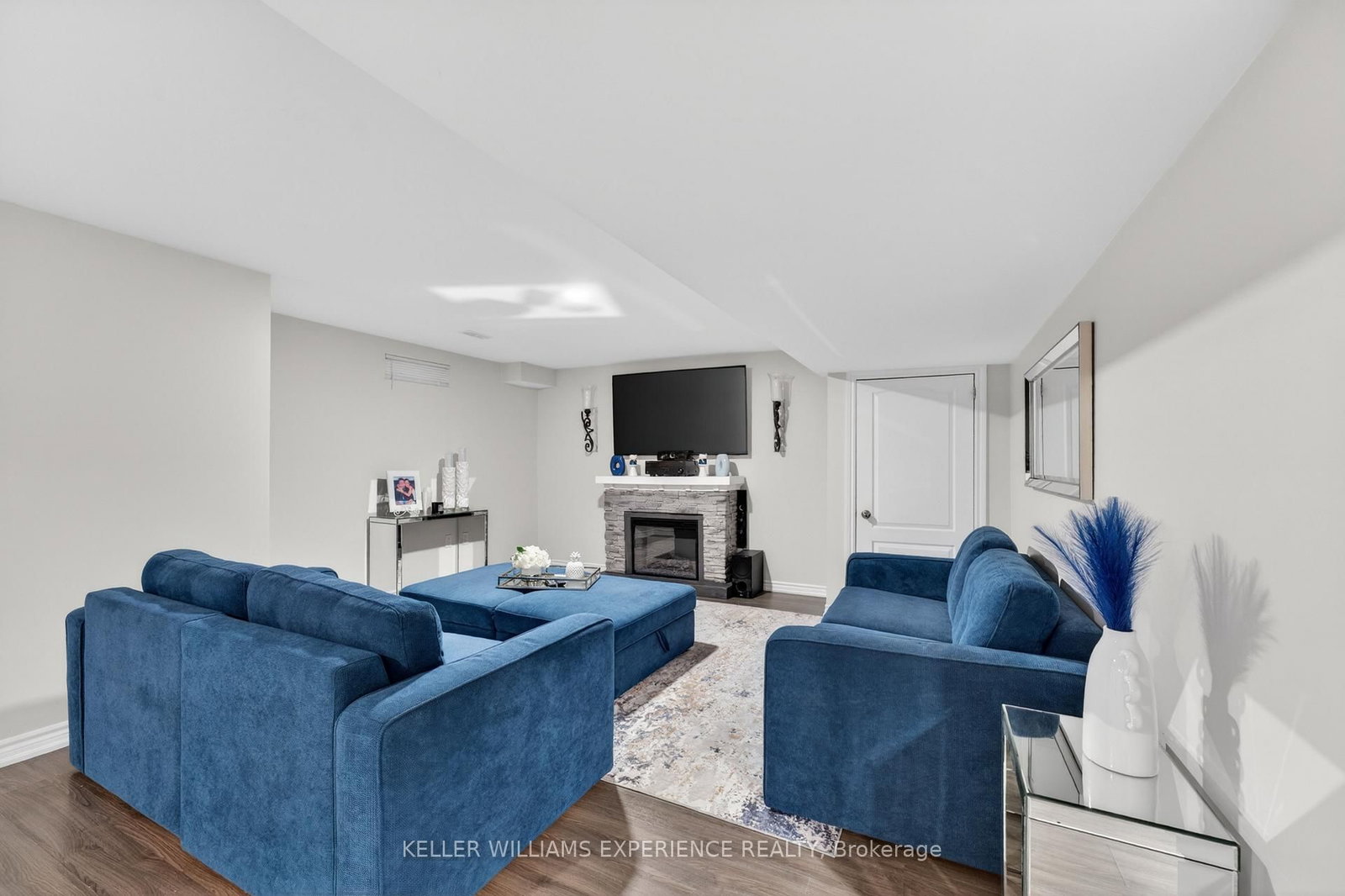 105 DECAROLIS Crescent • Essa, ON photo 30