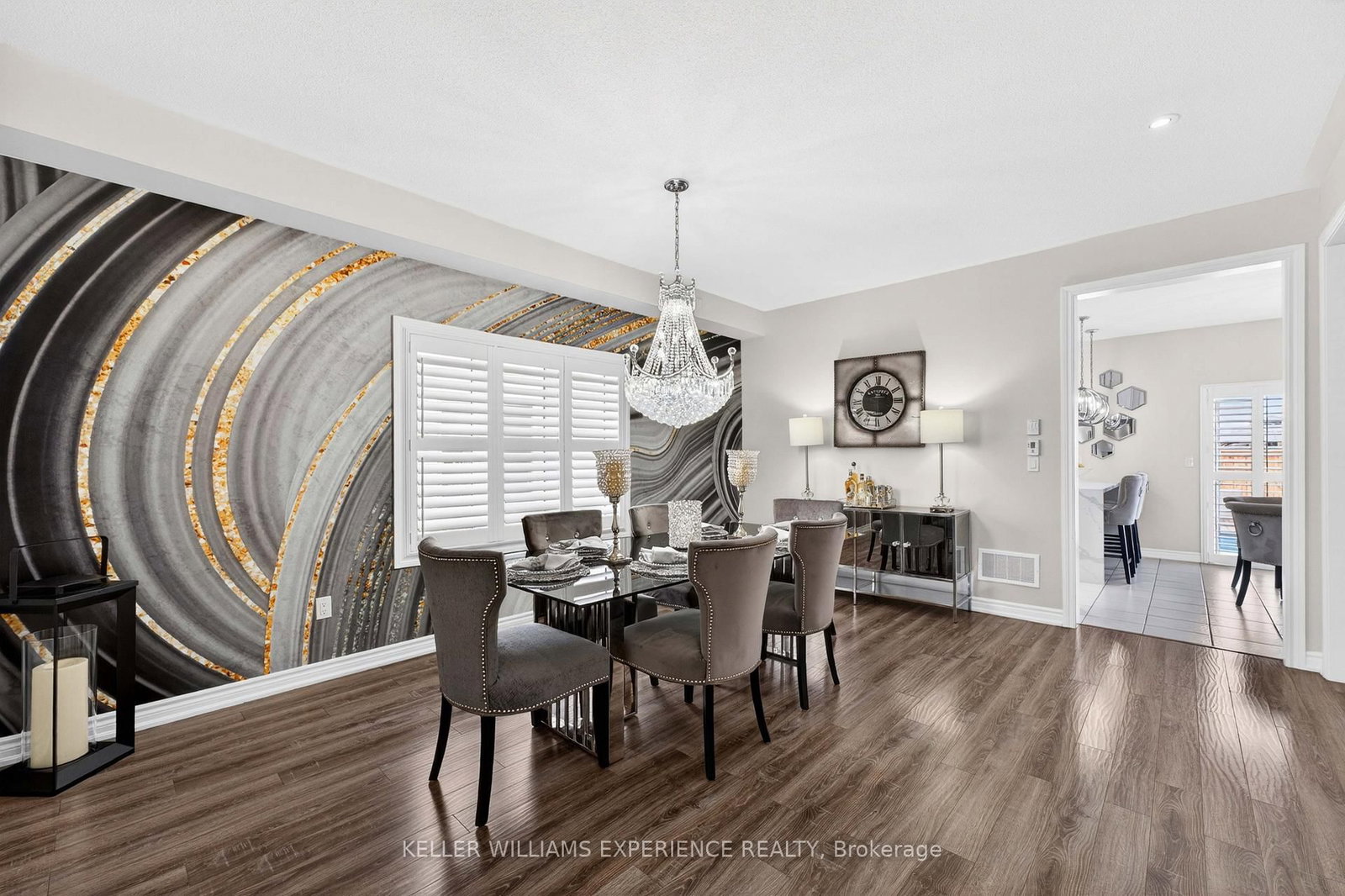 105 DECAROLIS Crescent • Essa, ON photo 9