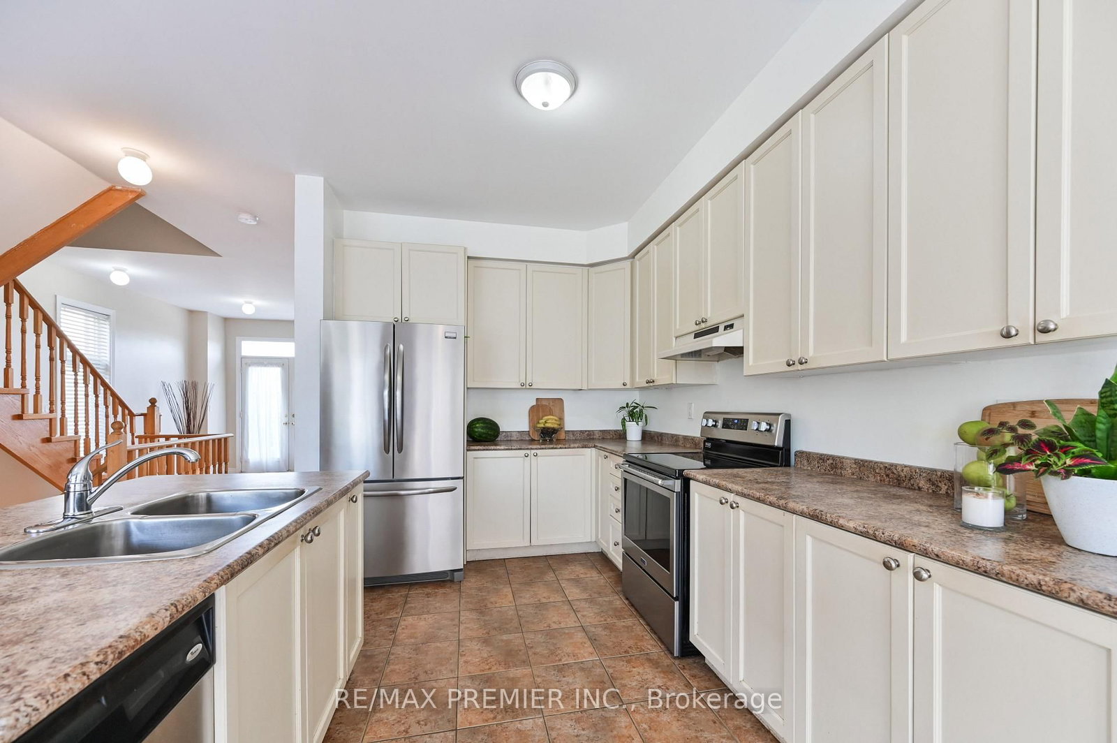 36 Helen Street • Vaughan, ON photo 18