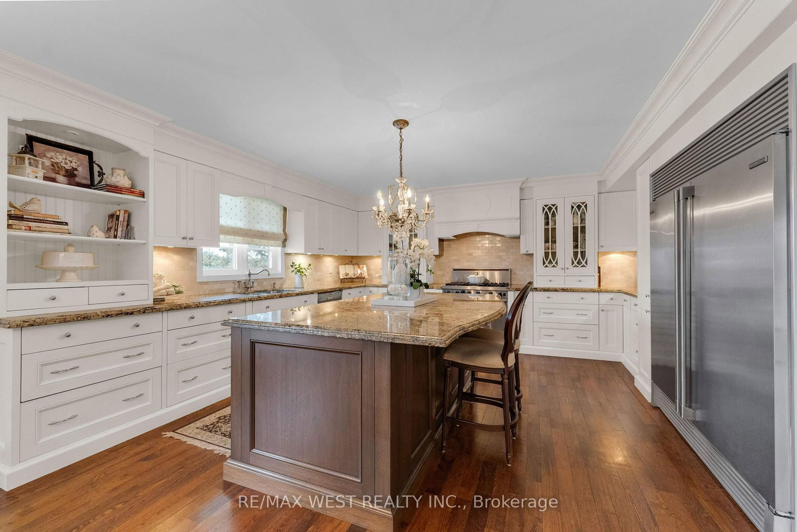 93 Fern Valley Crescent • Richmond Hill, ON photo 5