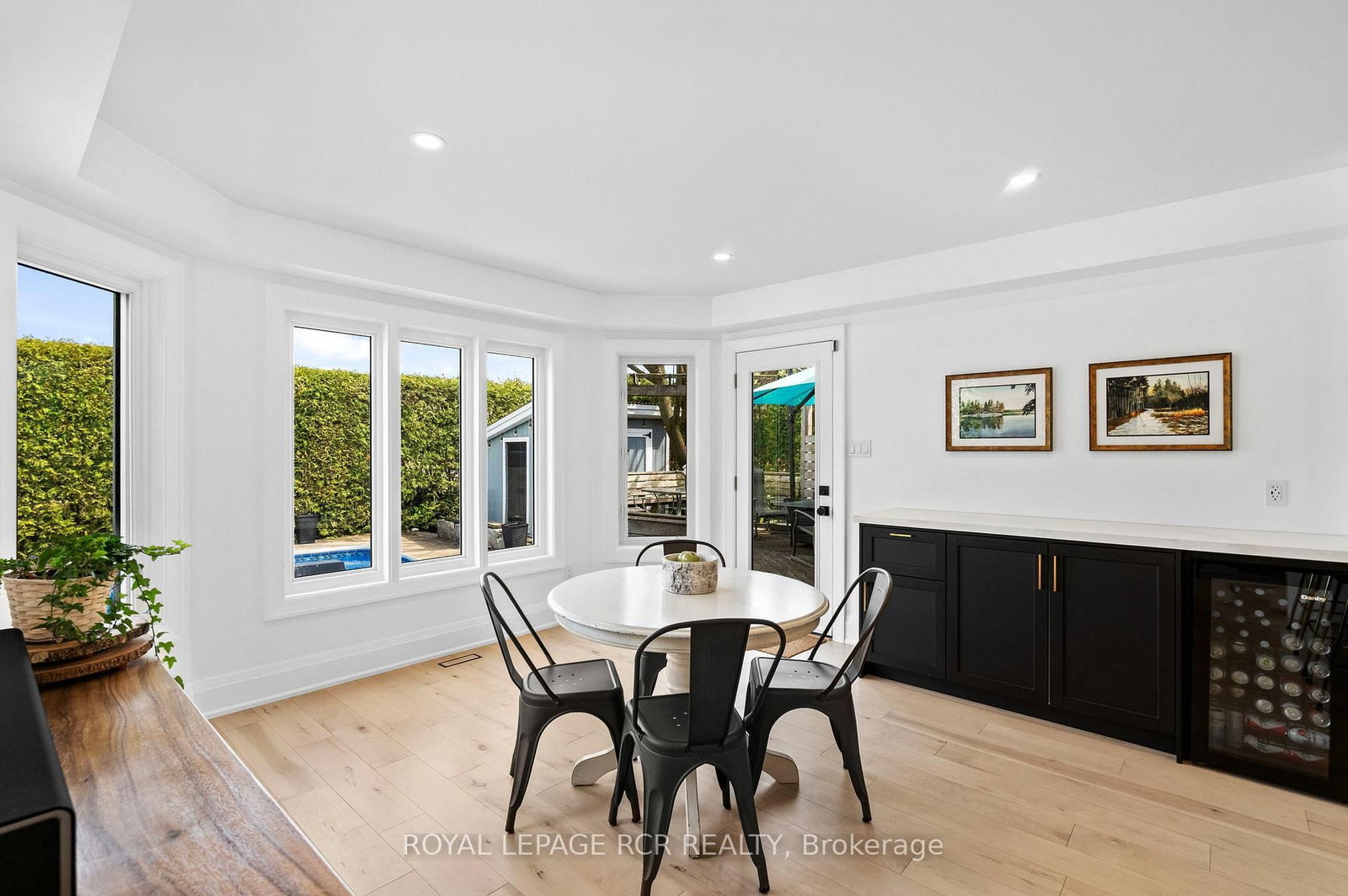 409 Alex Doner Drive • Newmarket, ON photo 13