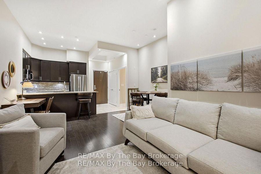111 Civic Square Gate • #112 • Aurora, ON photo 3