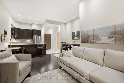 111 Civic Square Gate • #112 • Aurora, ON photo 3