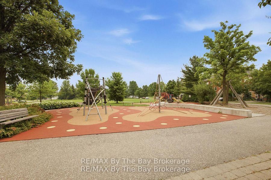 111 Civic Square Gate • #112 • Aurora, ON photo 32