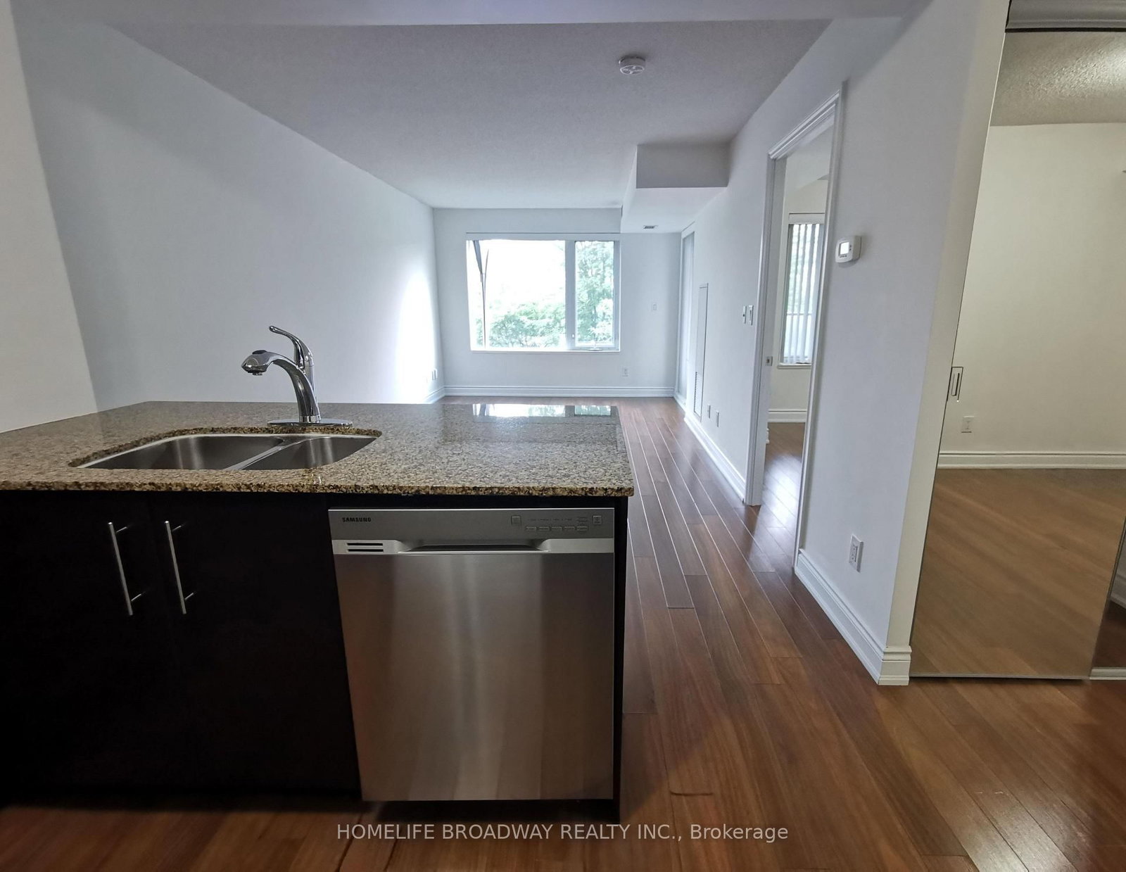 201 - 273 South Park Road, Markham 5