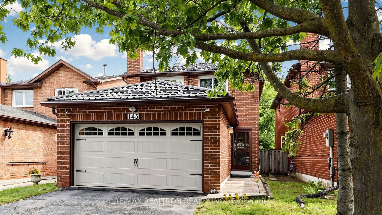 145 Campbell Avenue • Vaughan, ON photo 2