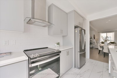 34 Carole Bell Way • Markham, ON photo 6