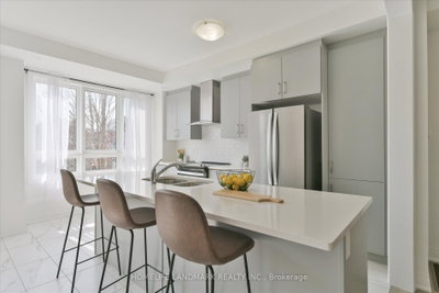 34 Carole Bell Way • Markham, ON photo 7
