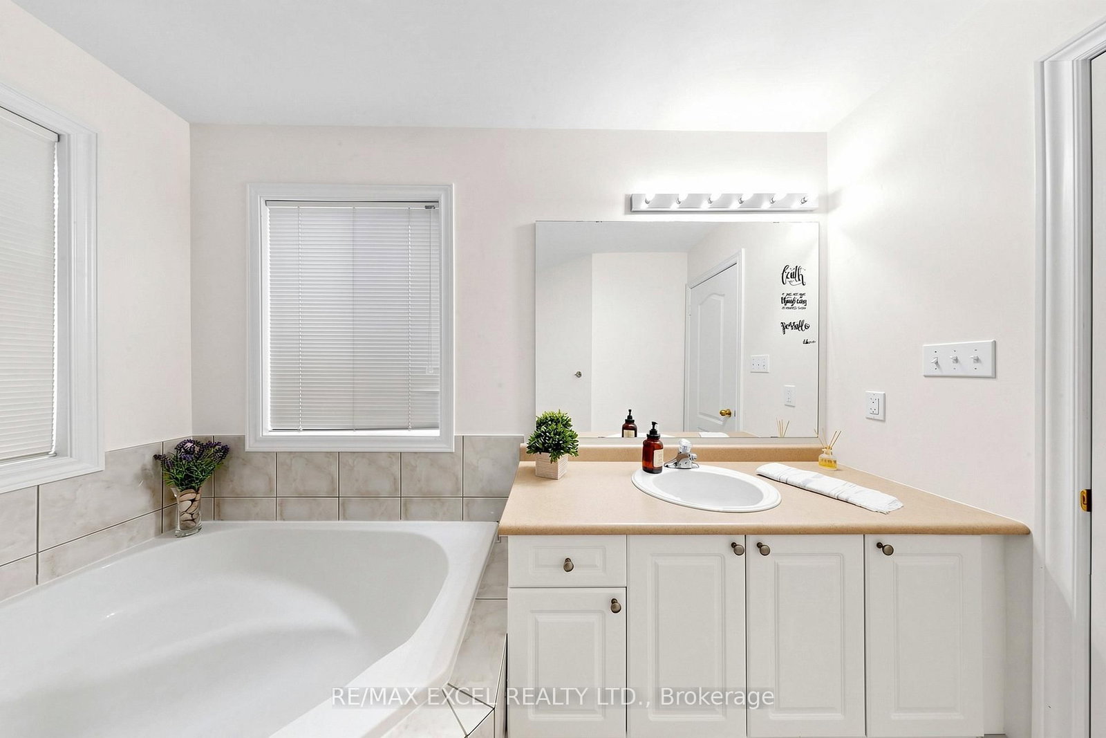 8 Hammersly Boulevard • Markham, ON photo 28