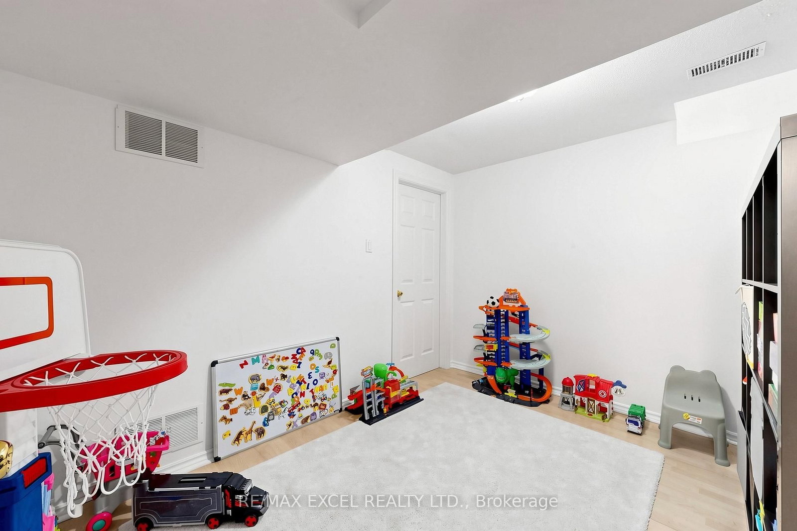 8 Hammersly Boulevard • Markham, ON photo 43