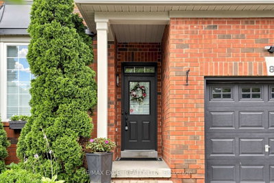 8 Hammersly Boulevard • Markham, ON photo 5