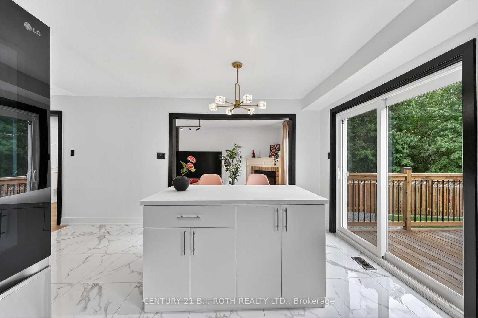 1077 CORRIE Street • Innisfil, ON photo 16