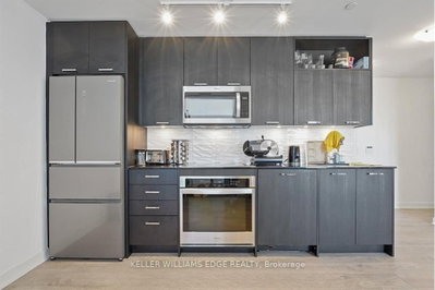 120 Eagle Rock Way • #508 • Vaughan, ON photo 4