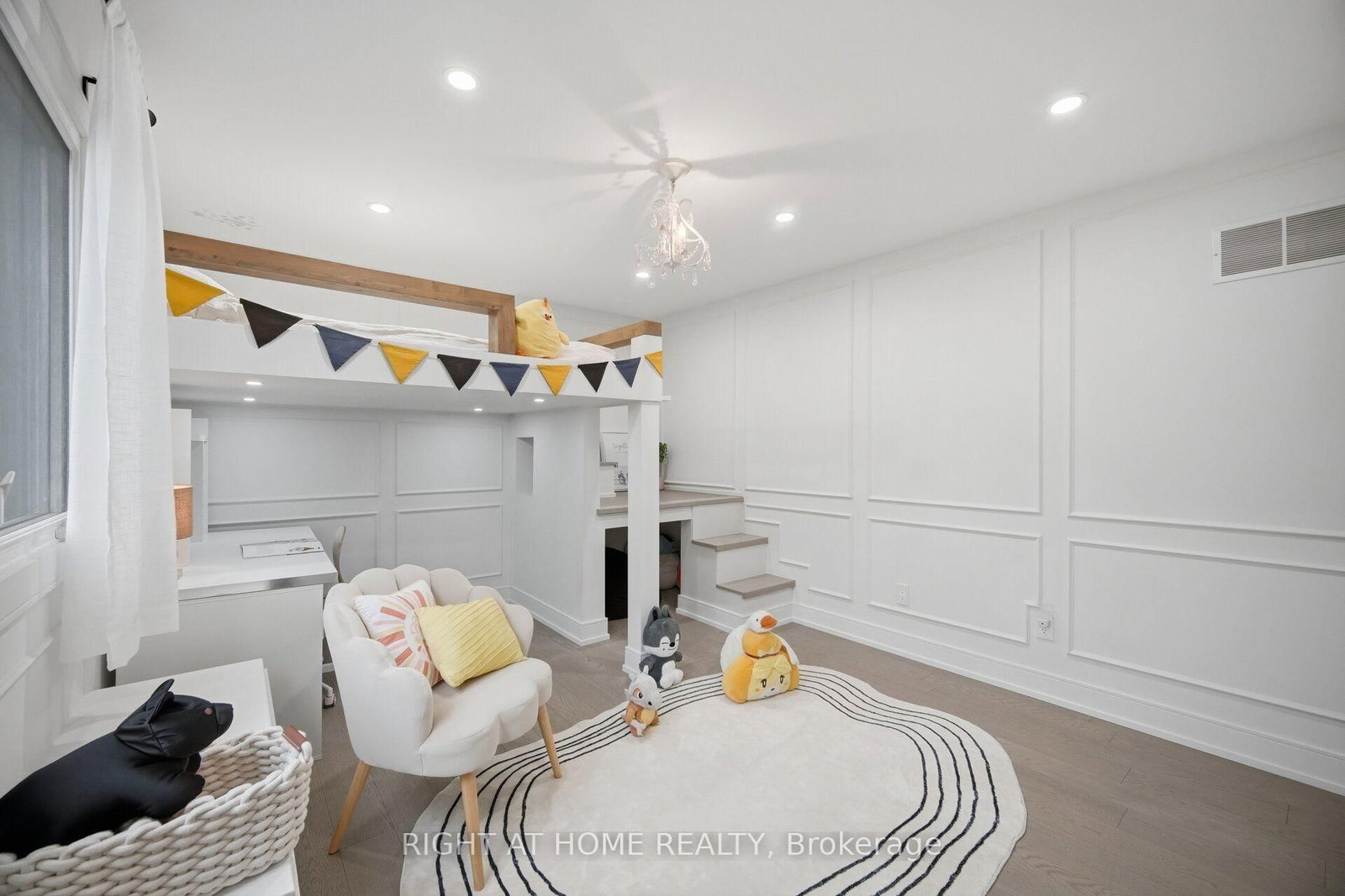 4 Simmons Crescent • Aurora, ON photo 27