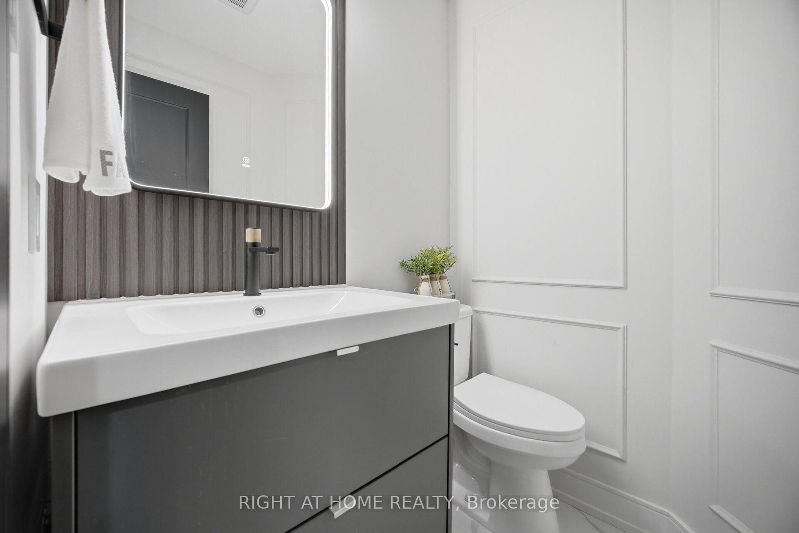 4 Simmons Crescent • Aurora, ON photo 31