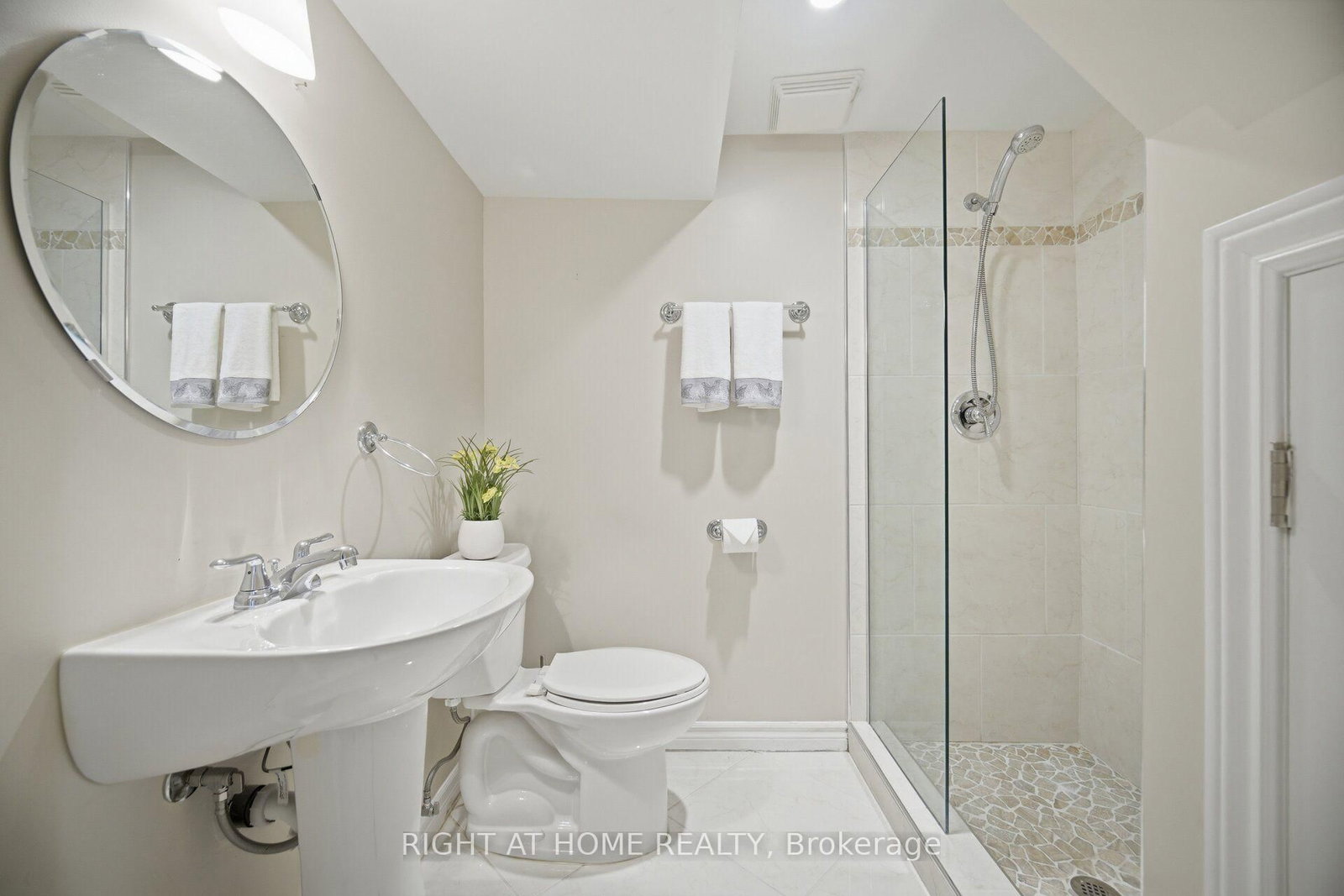4 Simmons Crescent • Aurora, ON photo 39