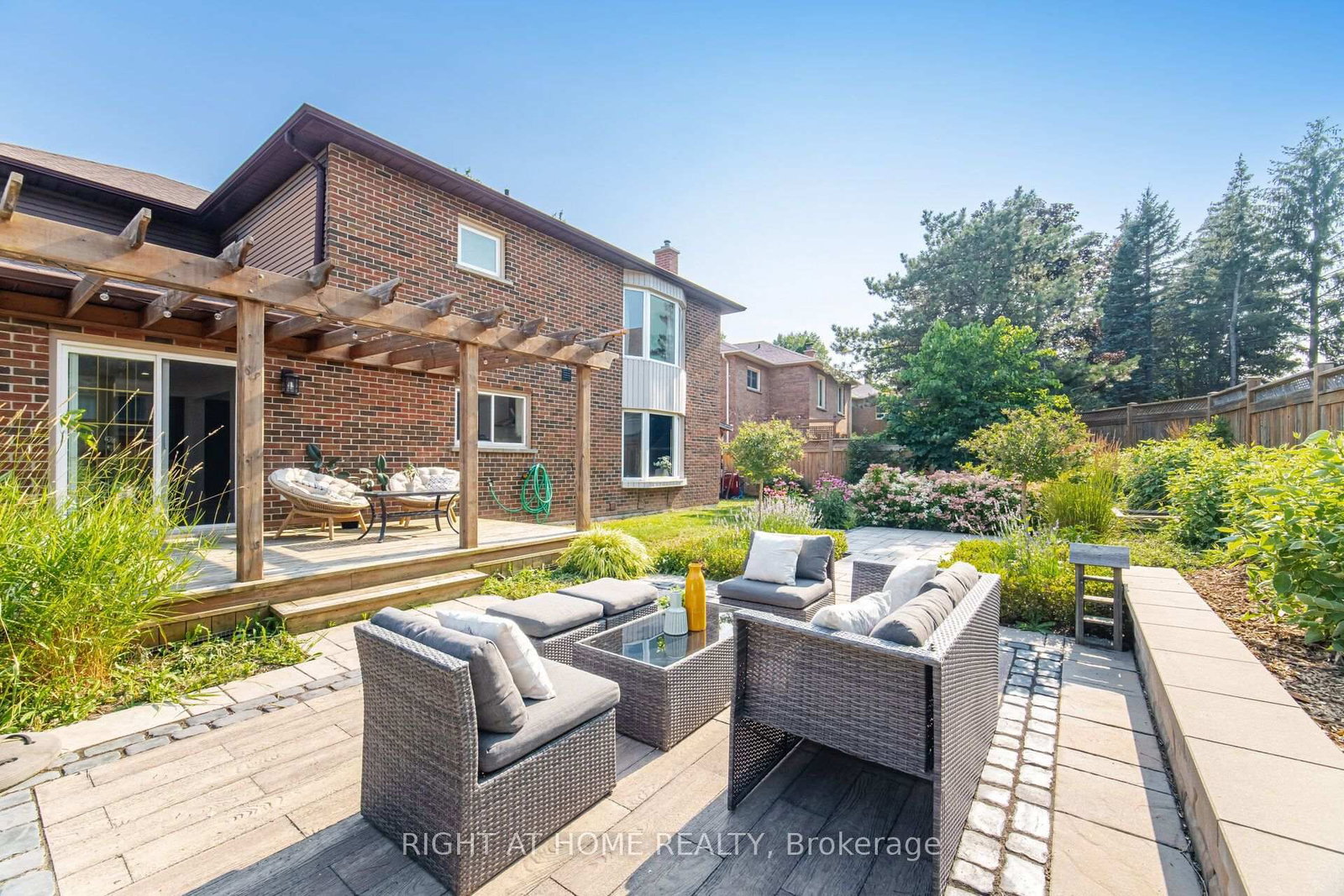 4 Simmons Crescent • Aurora, ON photo 45
