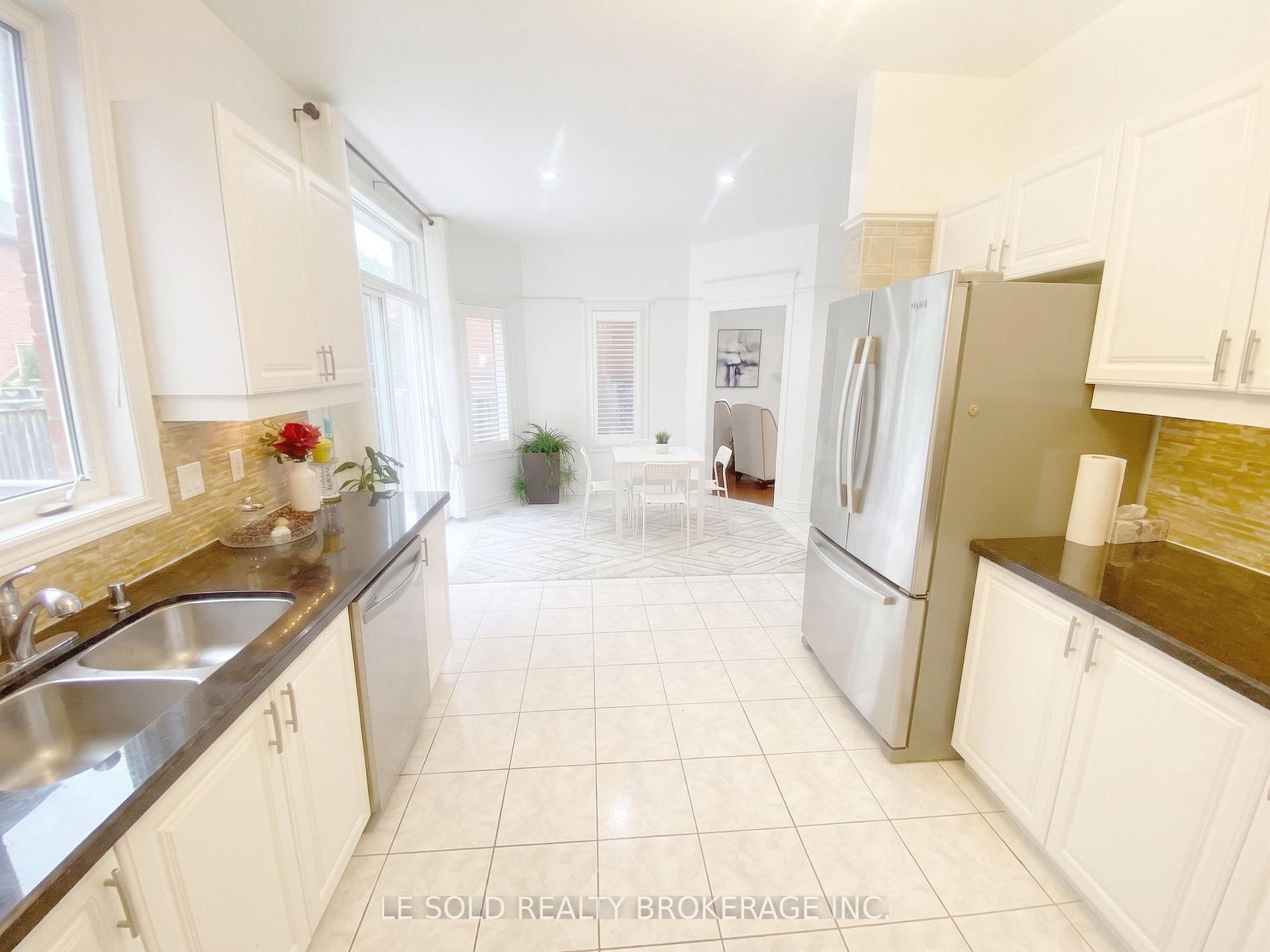 76 Larratt Lane • Richmond Hill, ON photo 12