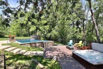 43 Woodland Acres Crescent • Vaughan, ON photo 6