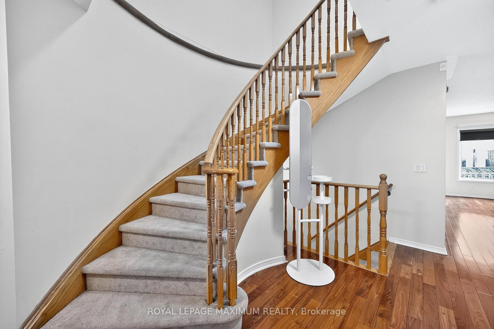 35 Marshview Avenue • Aurora, ON photo 17