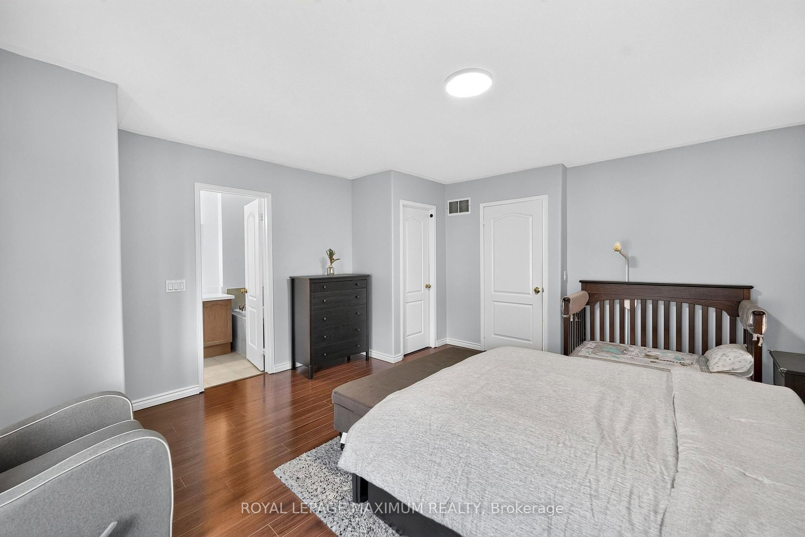 35 Marshview Avenue • Aurora, ON photo 22