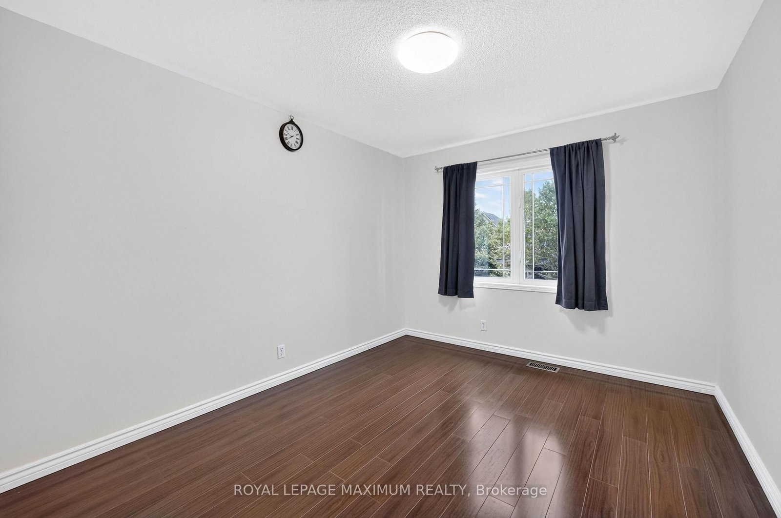 35 Marshview Avenue • Aurora, ON photo 27