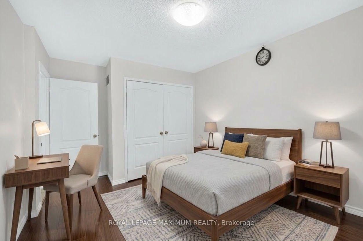 35 Marshview Avenue • Aurora, ON photo 30