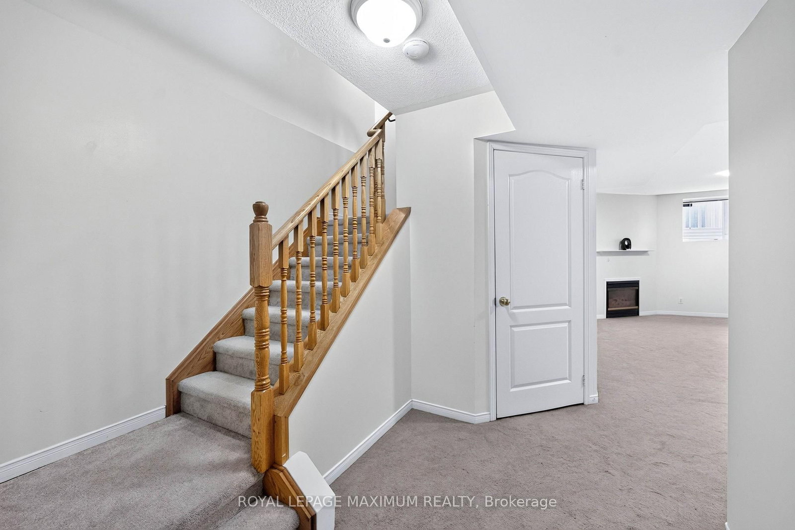 35 Marshview Avenue • Aurora, ON photo 33