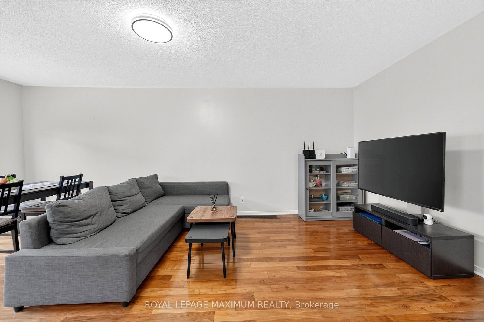 35 Marshview Avenue • Aurora, ON photo 6