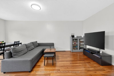 35 Marshview Avenue • Aurora, ON photo 6
