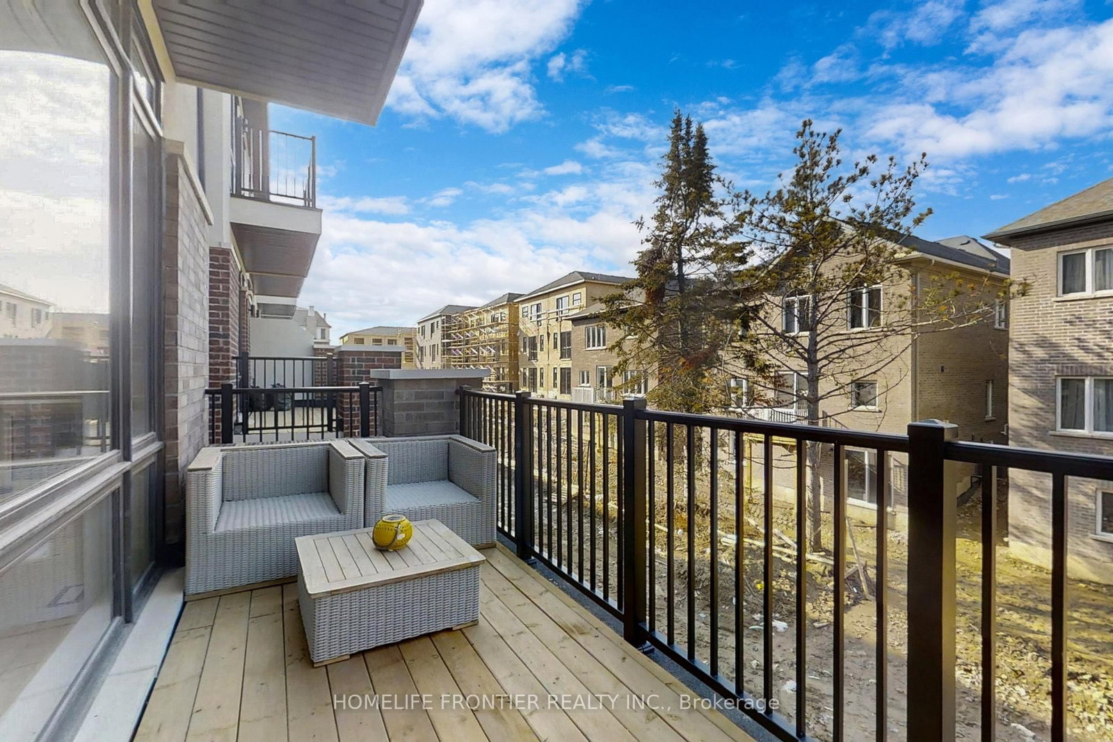 40 Chiara Rose Lane • Richmond Hill, ON photo 16