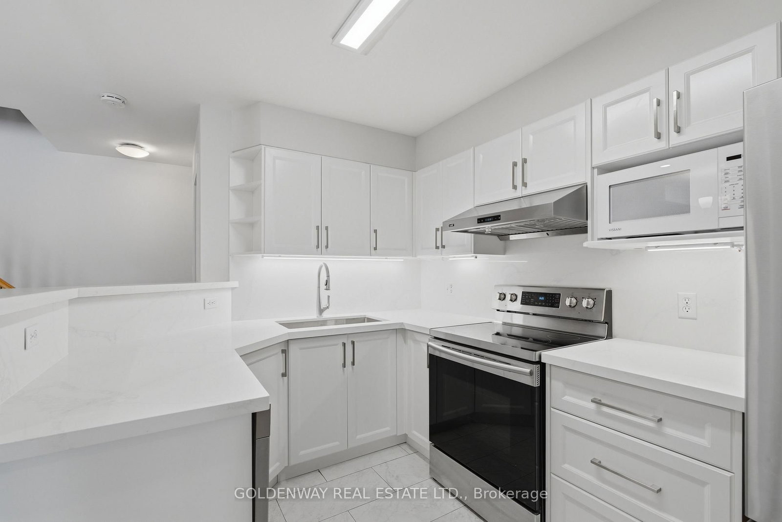 151 Townsgate Drive • #63 • Vaughan, ON photo 4