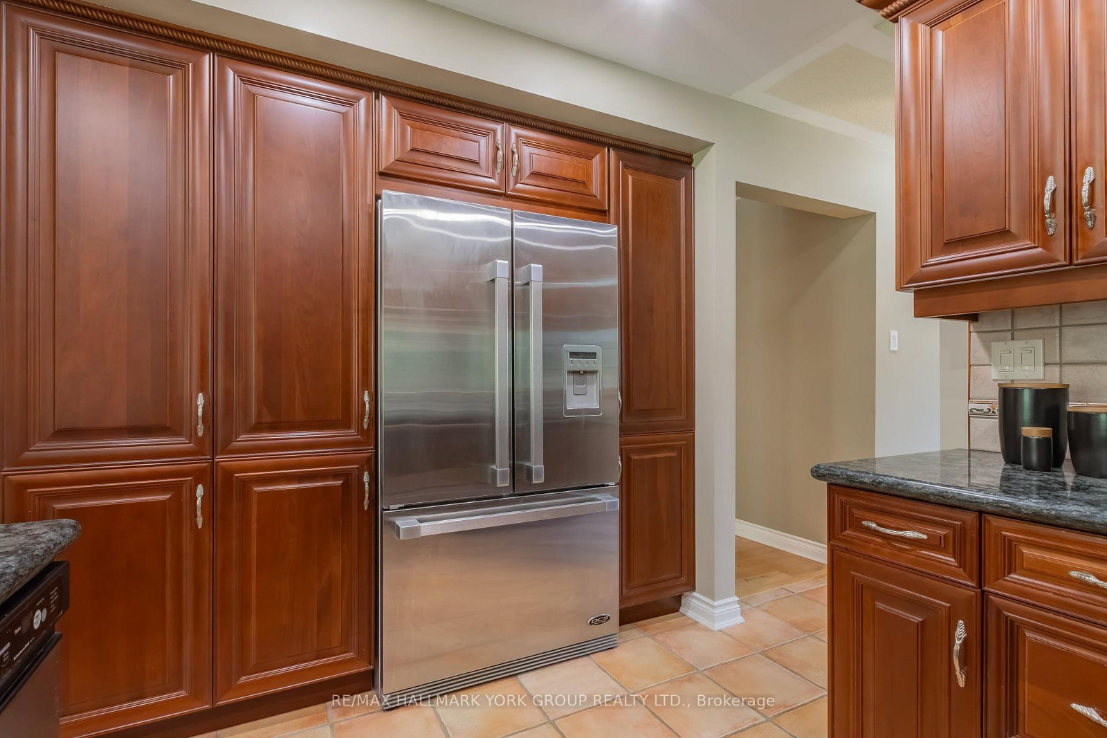 34 Amberglen Court • East Gwillimbury, ON photo 15