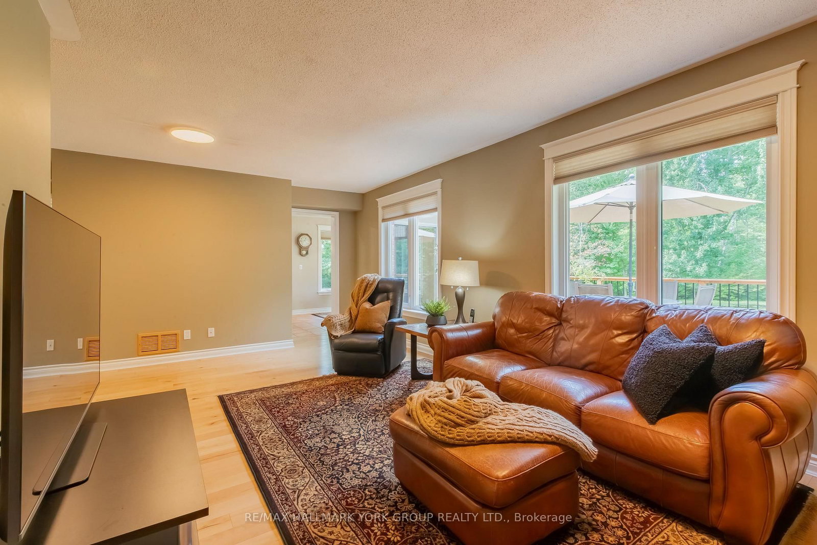 34 Amberglen Court • East Gwillimbury, ON photo 24