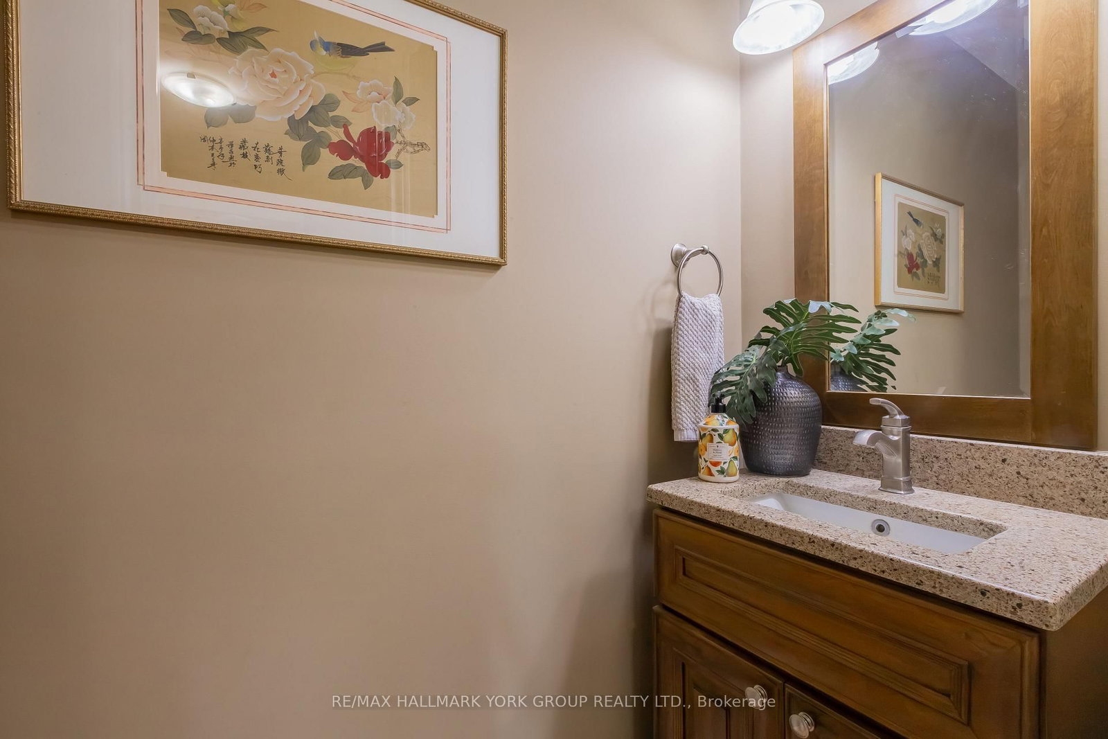 34 Amberglen Court • East Gwillimbury, ON photo 25