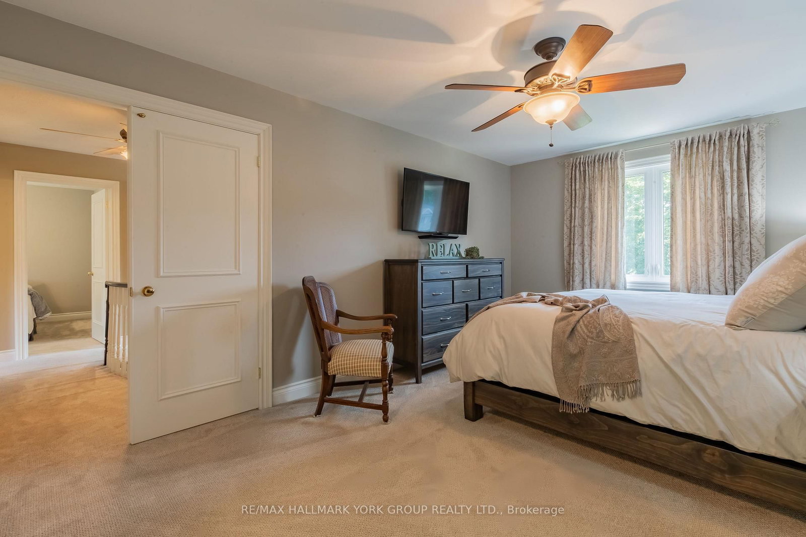 34 Amberglen Court • East Gwillimbury, ON photo 32
