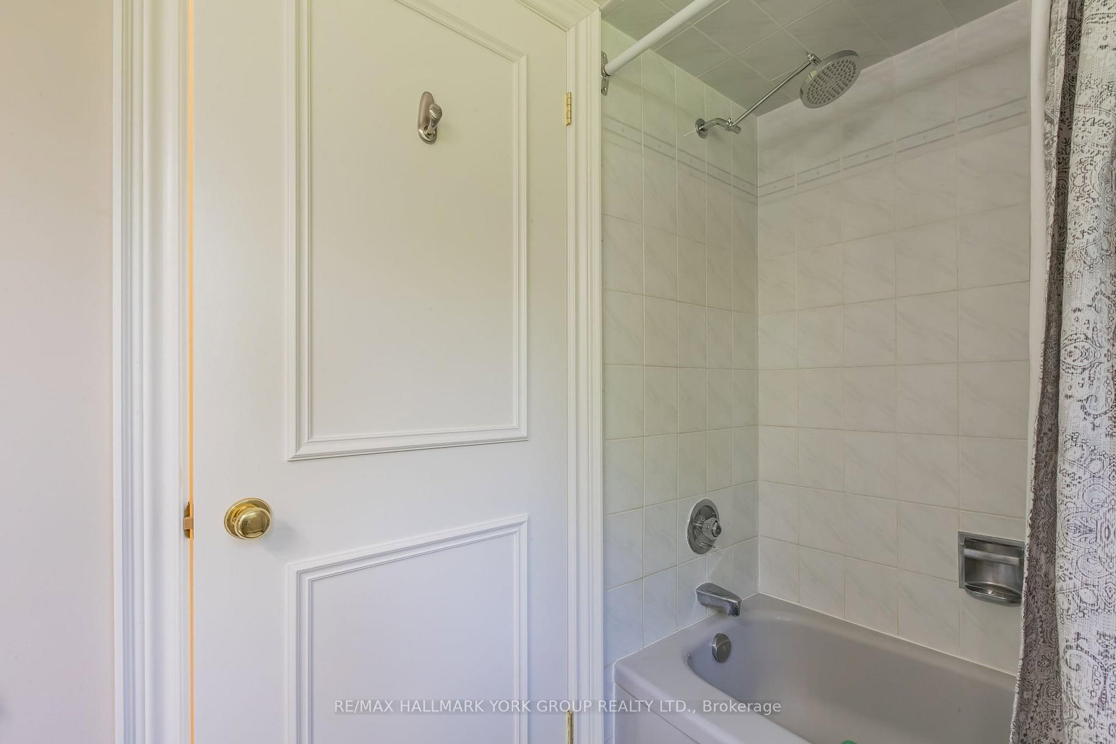 34 Amberglen Court • East Gwillimbury, ON photo 35