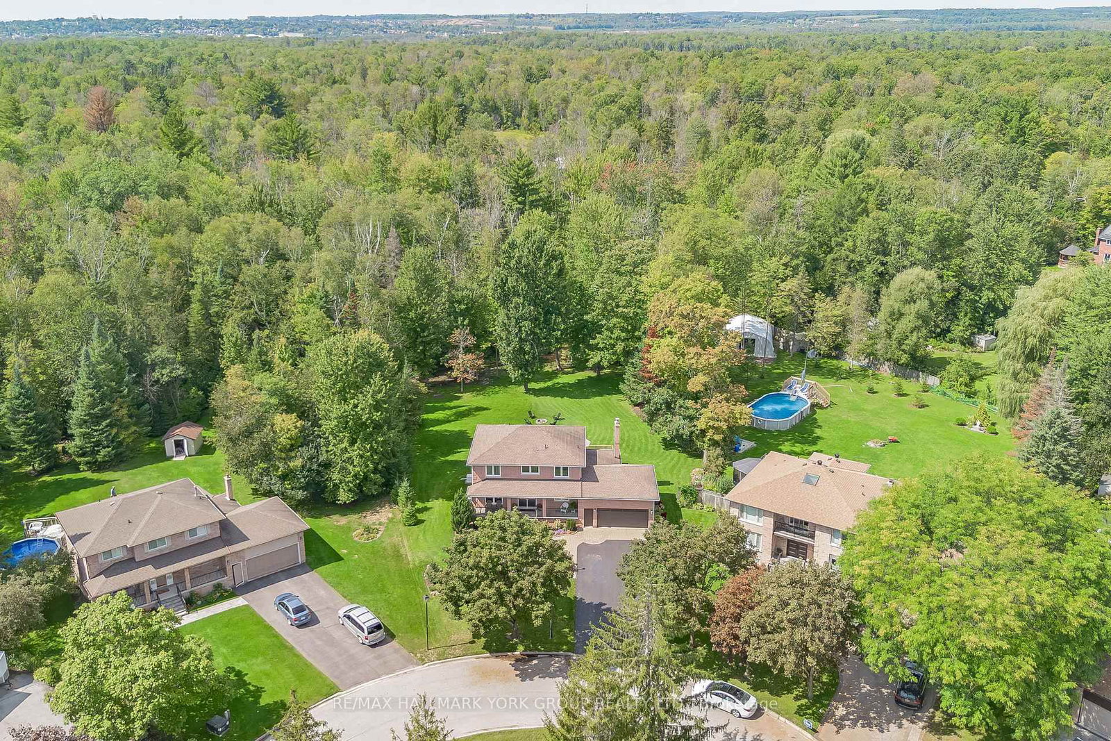34 Amberglen Court • East Gwillimbury, ON photo 49