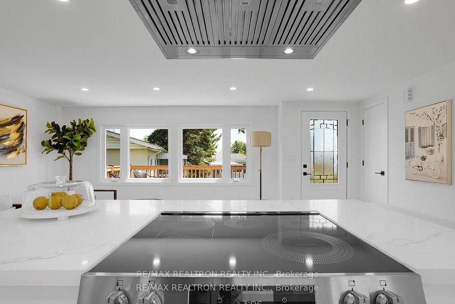 41 Trefoil Drive photo 6