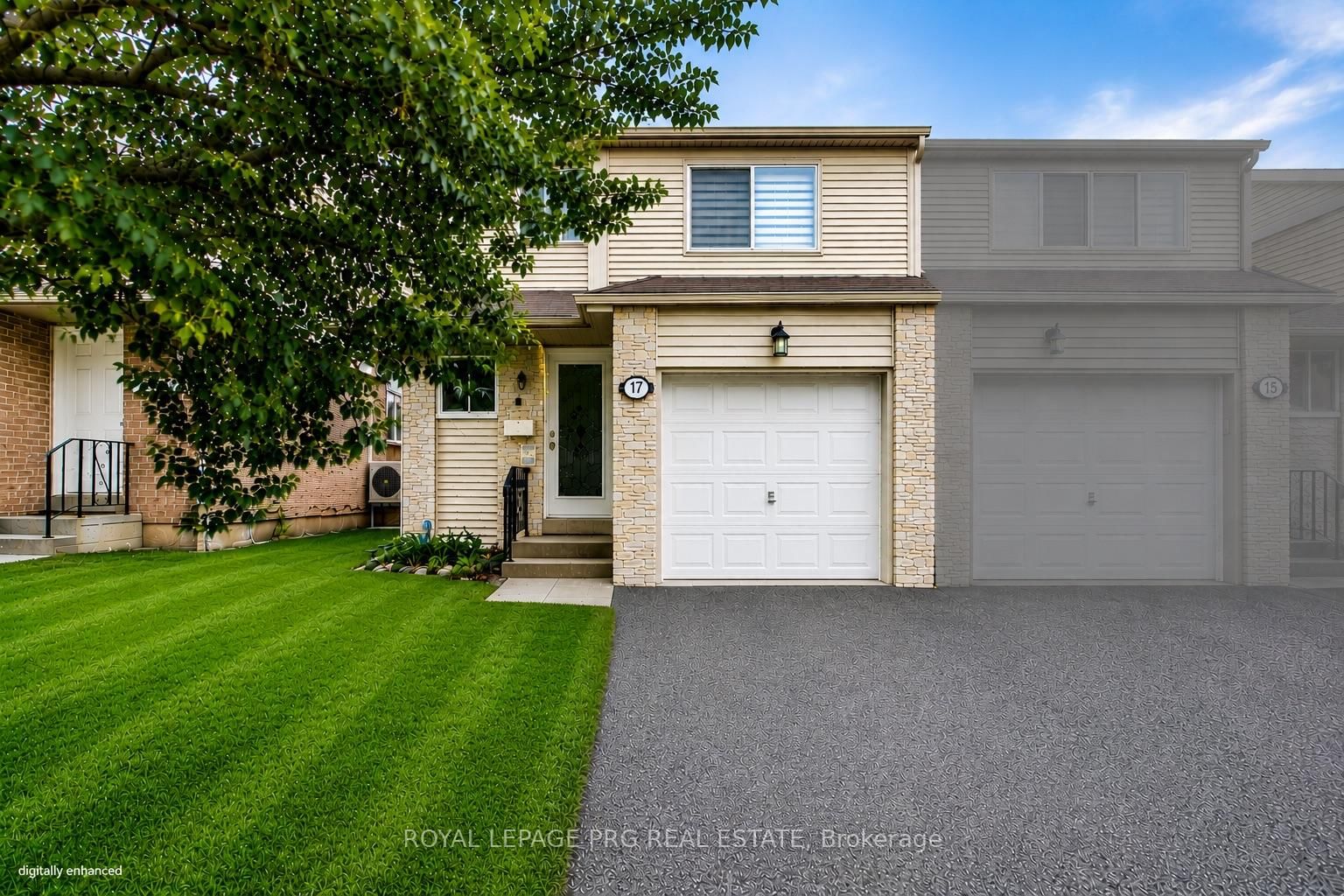 17 New Port Way • Markham, ON photo 1