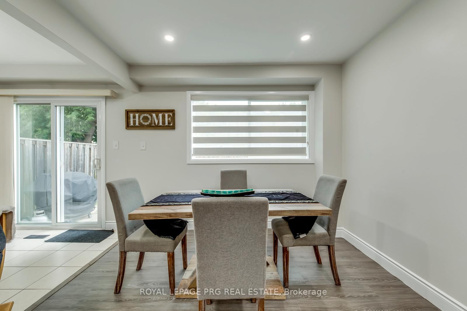 17 New Port Way • Markham, ON photo 10